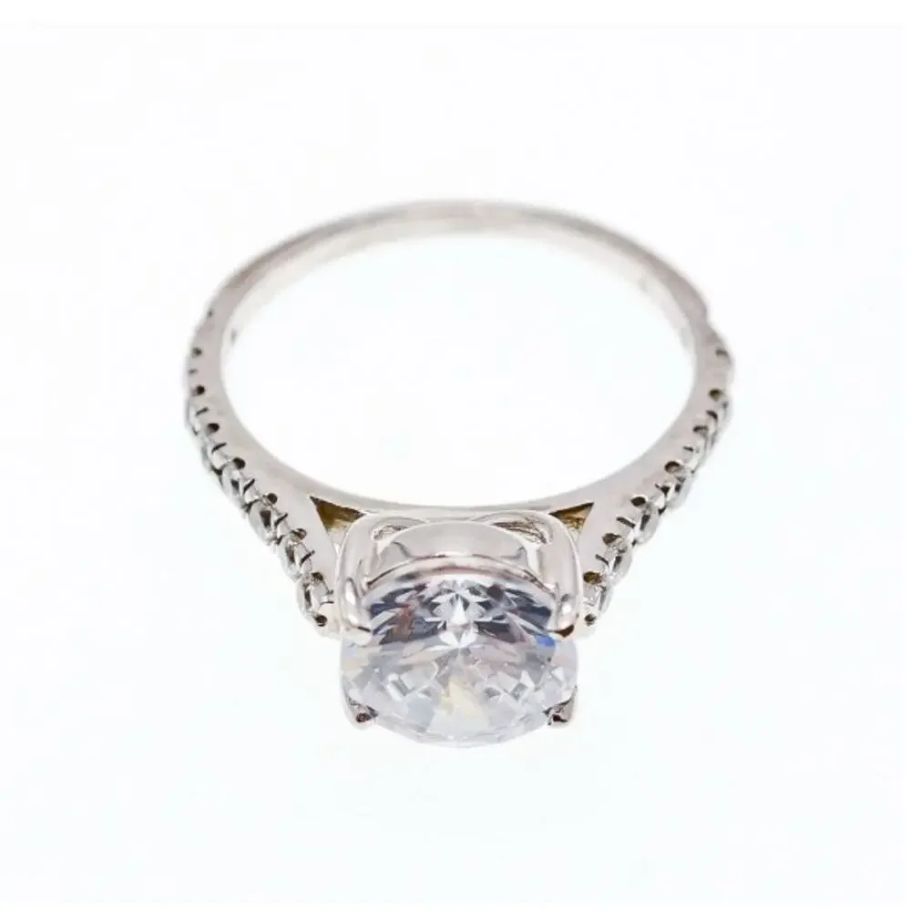 925 Sterling Silver CZ Ring Size 6.75